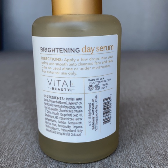 Vital Beauty Brightening Day Serum Vitamin C + Fer - Picture 3 of 4